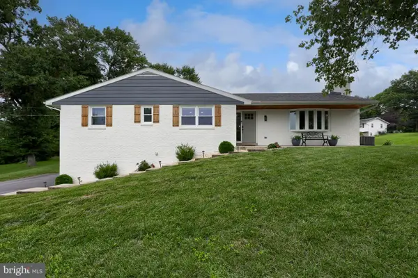 293 Tennyson Dr, LANCASTER, PA 17602