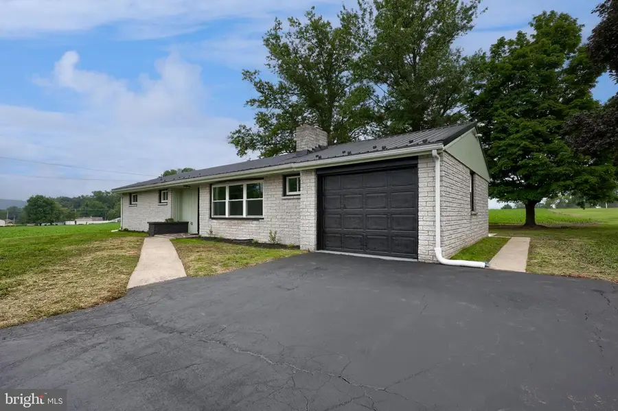 339 School Rd, Denver, PA 17517 - #2