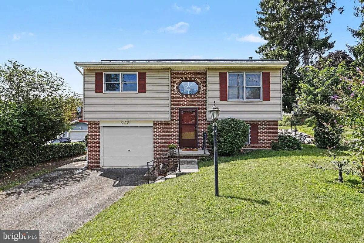 1 Cherry Ave, Marietta, PA 17547 - #1