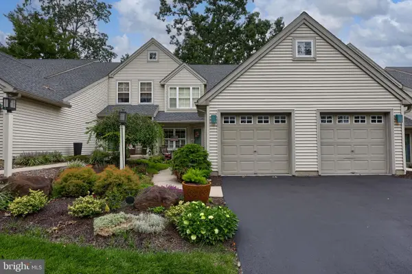 92 Hawk Valley Ln, DENVER, PA 17517