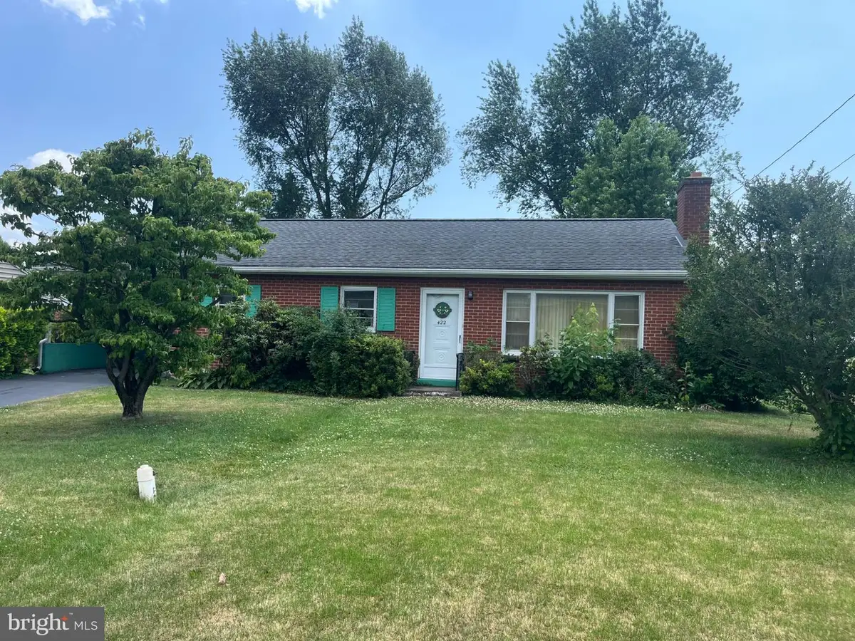 422 Redwood Dr, Lancaster, PA 17603 - #1