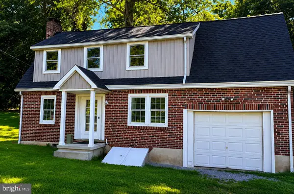 107 Crest Rd, LITITZ, PA 17543