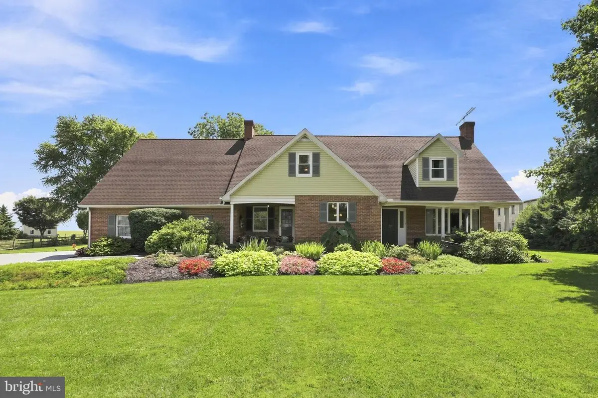 1529 Eshelman Mill Rd, Willow Street, PA 17584 - #1