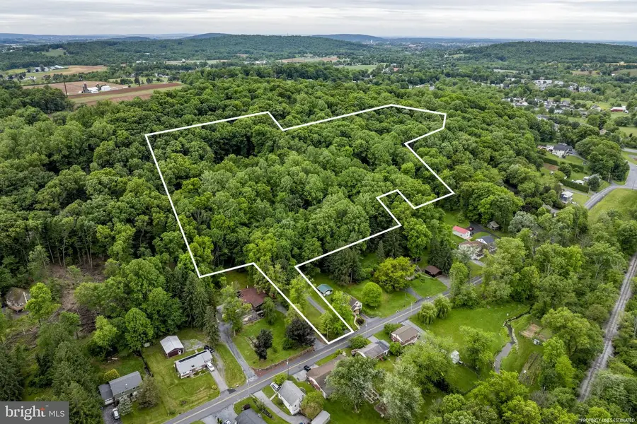 210 Resh Rd, Reinholds, PA 17569 - #2