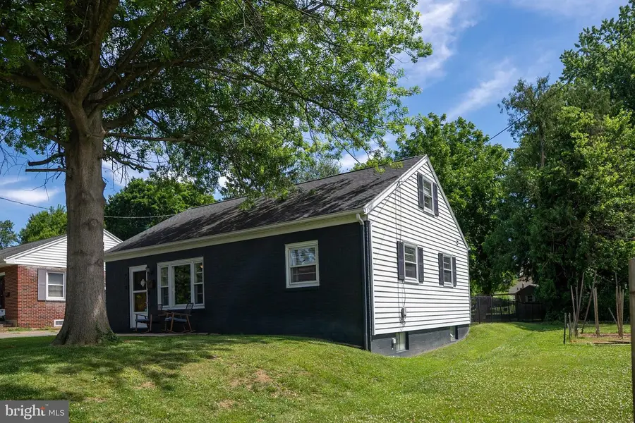 416 N Prince St, Millersville, PA 17551 - #2