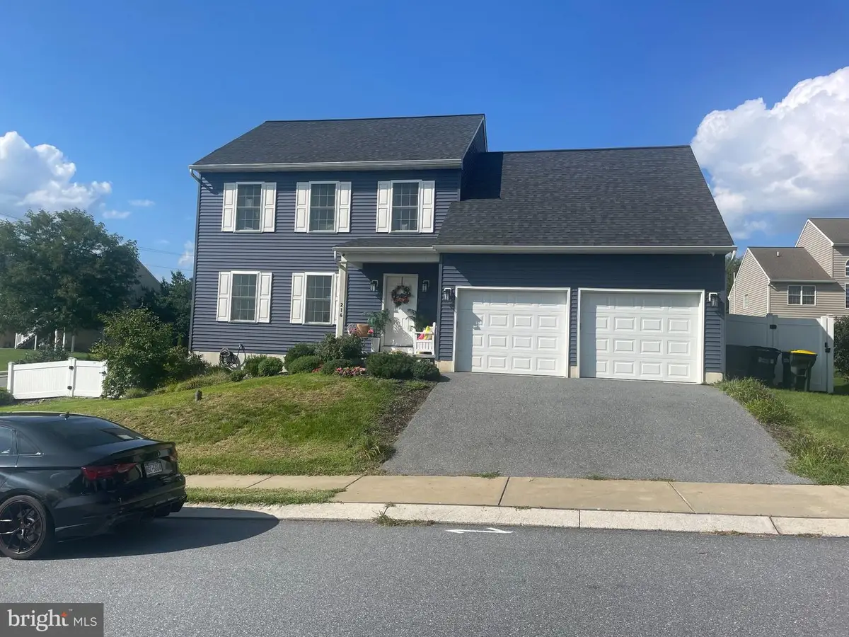 214 Loghes Dr, Manheim, PA 17545 - #1