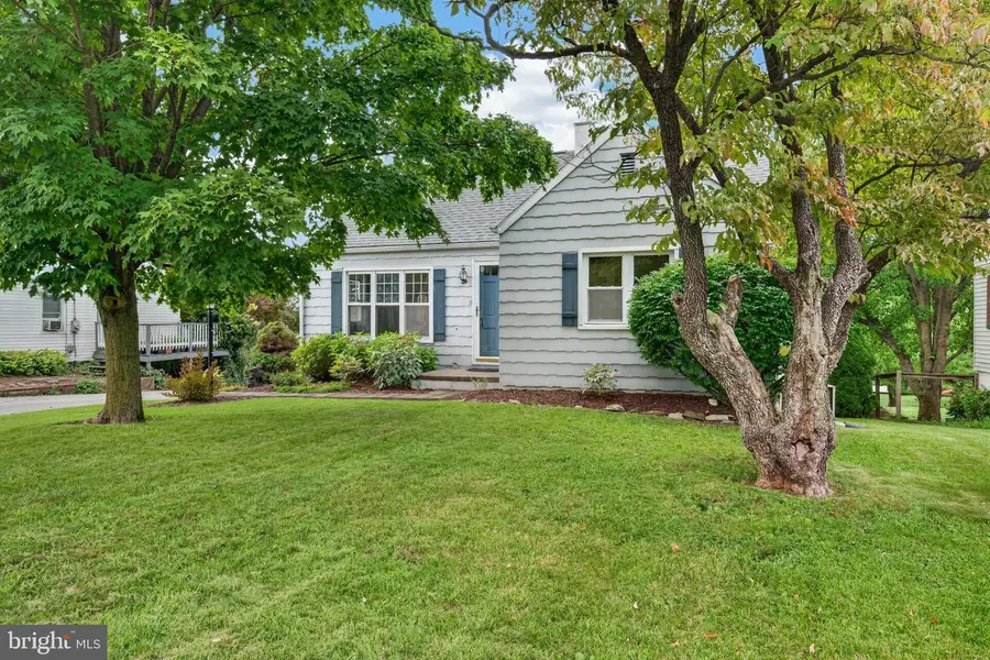 2572 Sheaffer Rd, Elizabethtown, PA 17022 - #2