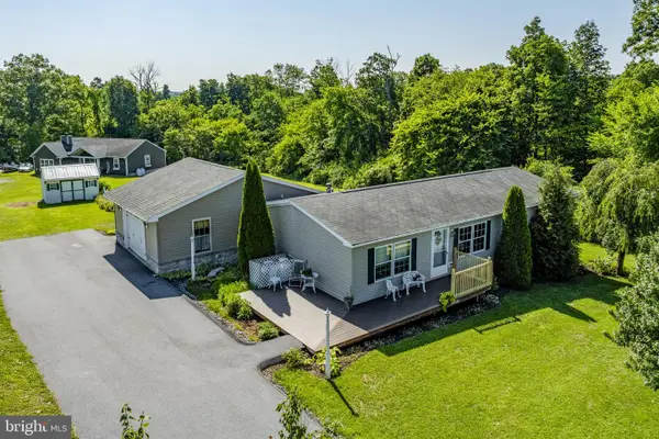 1004 Martin Church Rd, DENVER, PA 17517