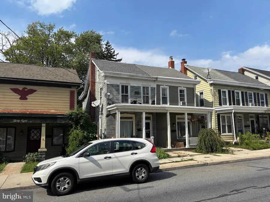 40 N Church St, Ephrata, PA 17522 - #3