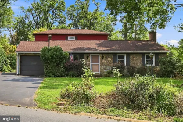 118 Glen Moore Cir, LANCASTER, PA 17601
