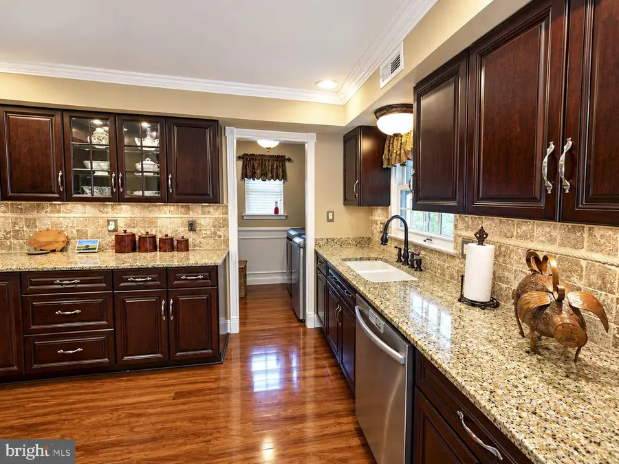 410 Valleybrook Dr, Lancaster, PA 17601 - #3