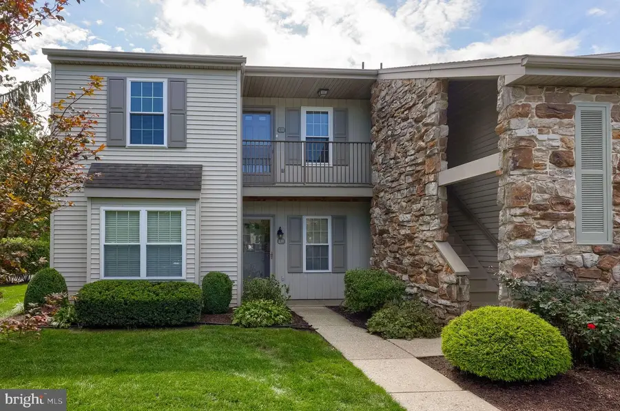 232 Greenview Dr, Lancaster, PA 17601 - #2