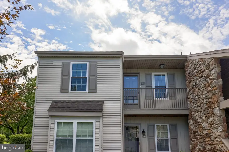 232 Greenview Dr, Lancaster, PA 17601 - #3