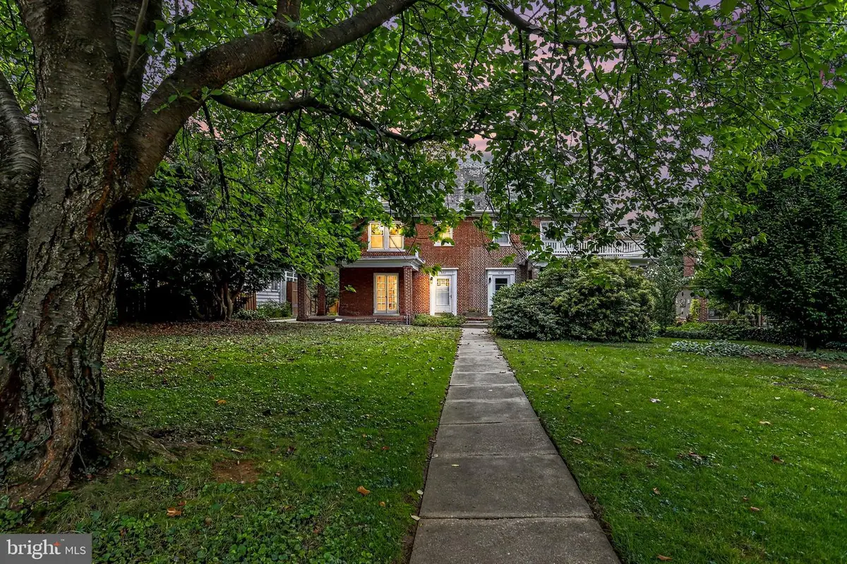 610 Race Ave, Lancaster, PA 17603 - #1