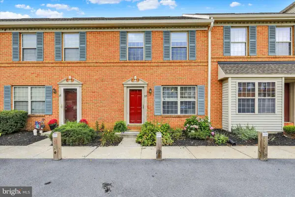 373 Meetinghouse Ln, LANCASTER, PA 17601