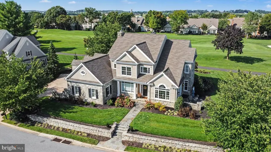 671 Bent Creek Dr, Lititz, PA 17543 - #2