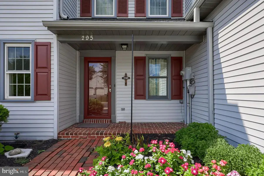 295 Mason Dr, Ephrata, PA 17522 - #2