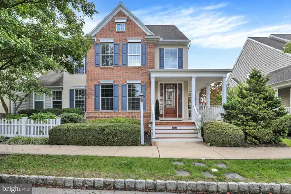 1453 Drake Ln, LANCASTER, PA 17601