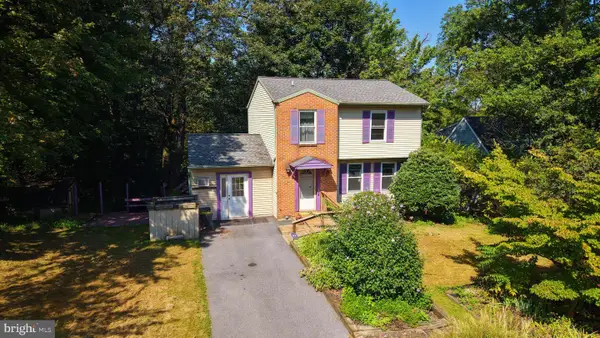 12 Picnic Woods Cir, LITITZ, PA 17543