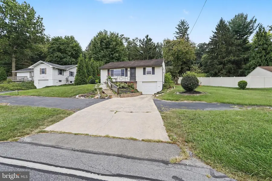 3968 Marietta Ave, Columbia, PA 17512 - #3