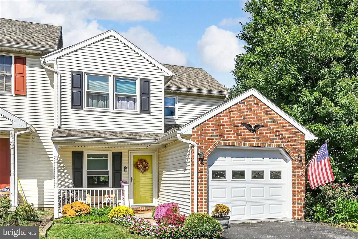 11 Parkview Dr, Reinholds, PA 17569 - #1