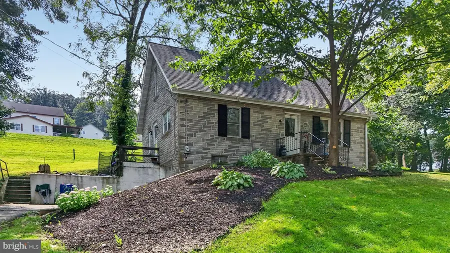 5124 Strasburg Rd, Kinzers, PA 17535 - #3