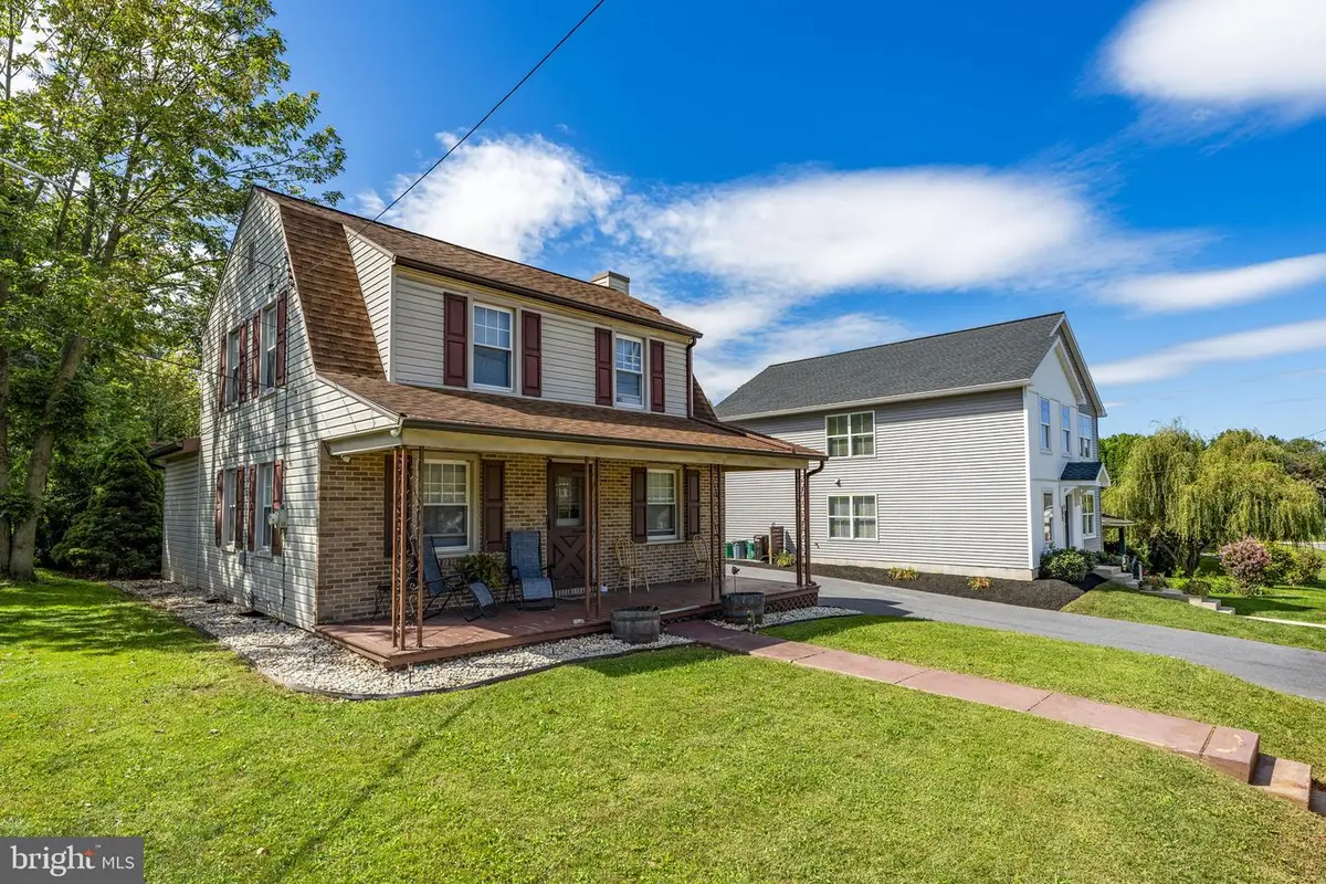 233 E Fulton St, Ephrata, PA 17522 - #1
