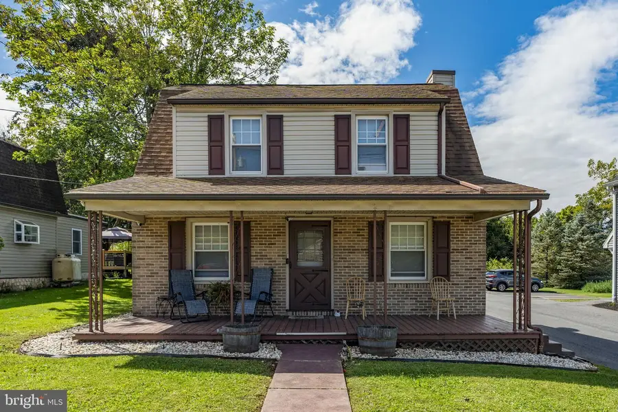 233 E Fulton St, Ephrata, PA 17522 - #3