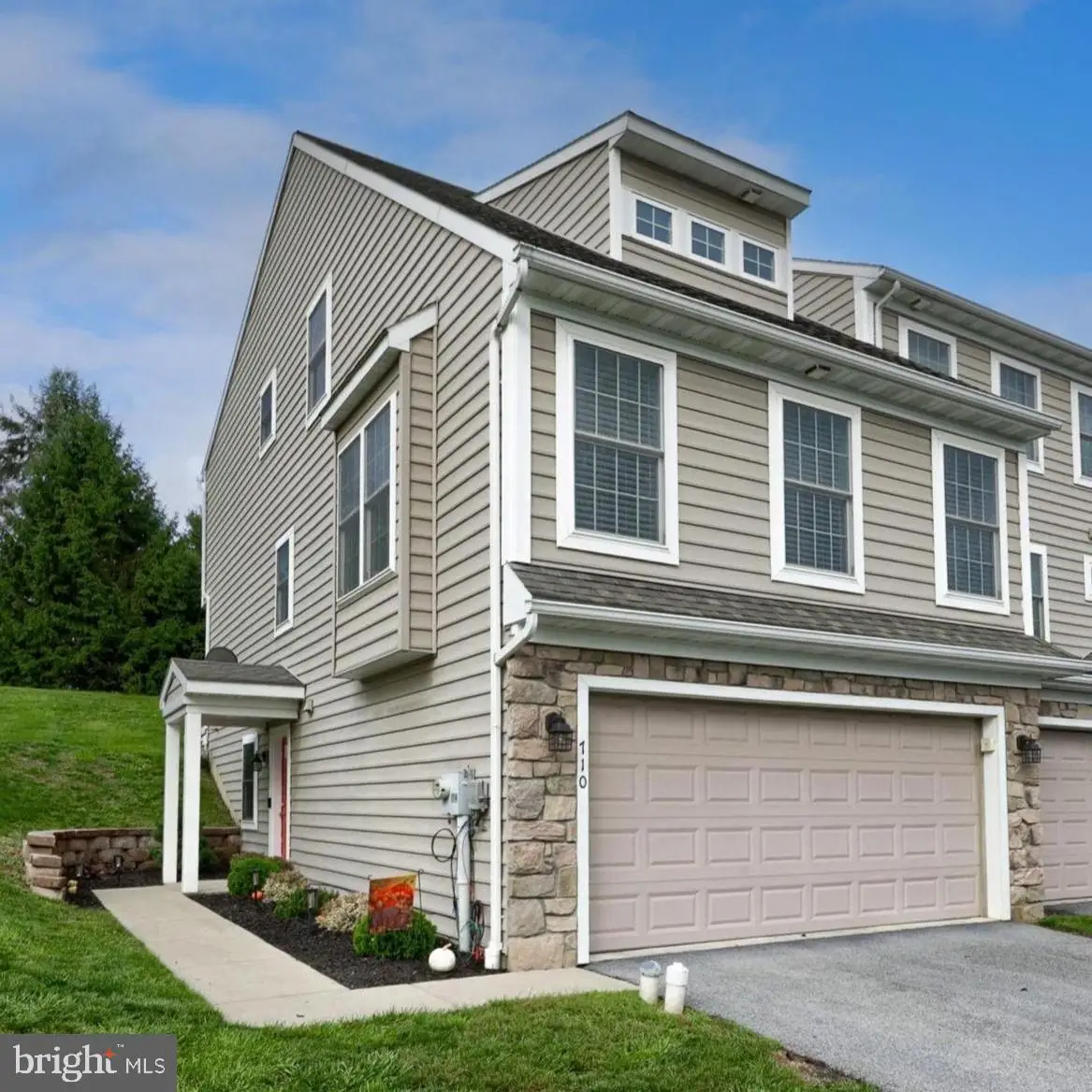 710 Keller Dr, Lititz, PA 17543 - #1