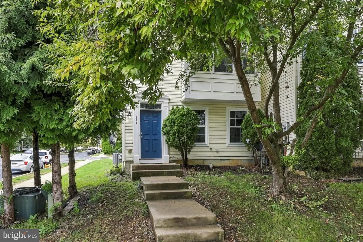 332 Dickens Dr, Lancaster, PA 17603 - #1