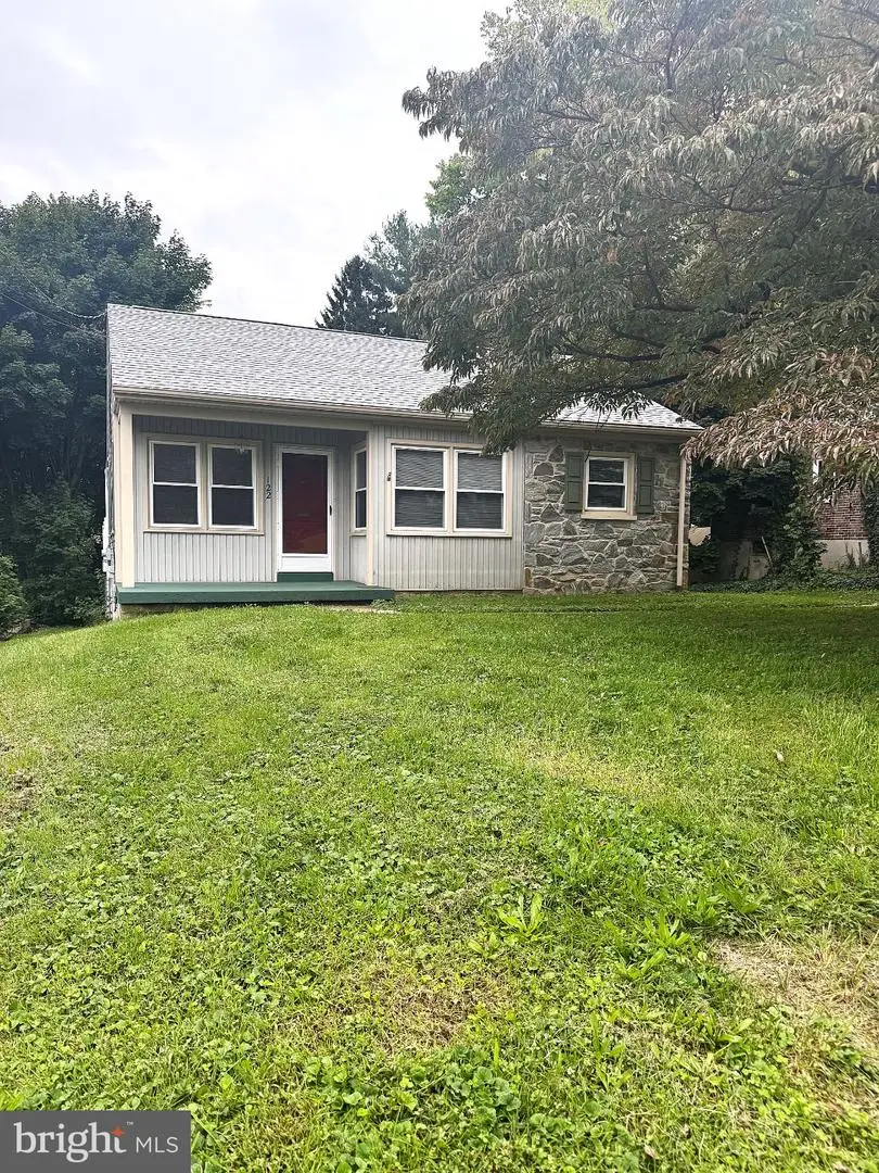 122 Elizabeth St, Millersville, PA 17551 - #1