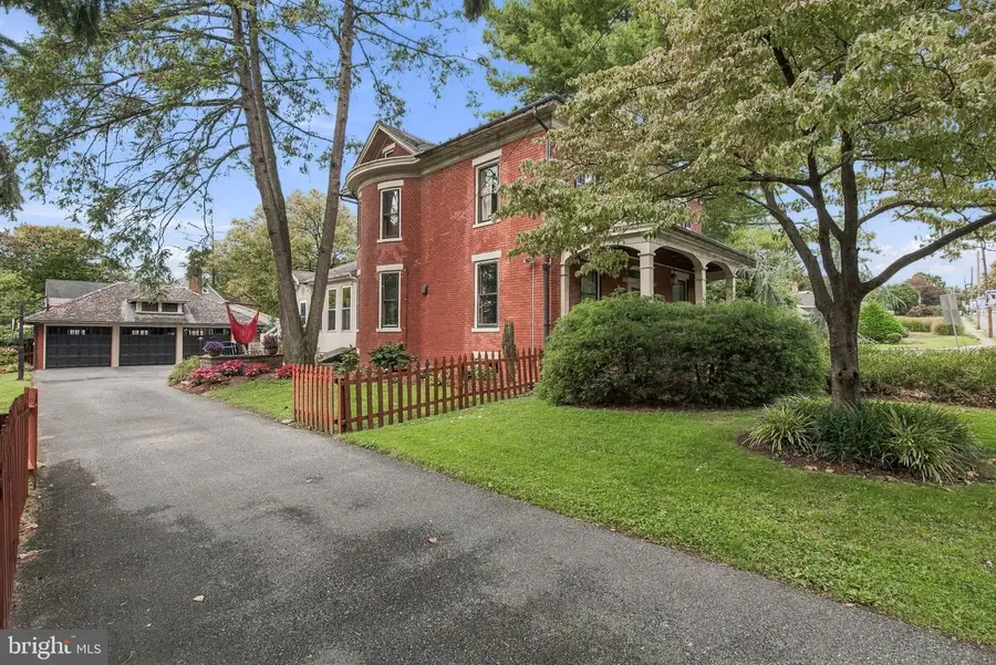 422 N Hanover St, Elizabethtown, PA 17022 - #2