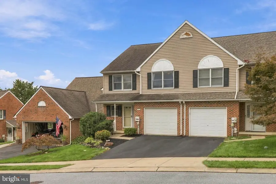 488 Hillside Dr, Mountville, PA 17554 - #2