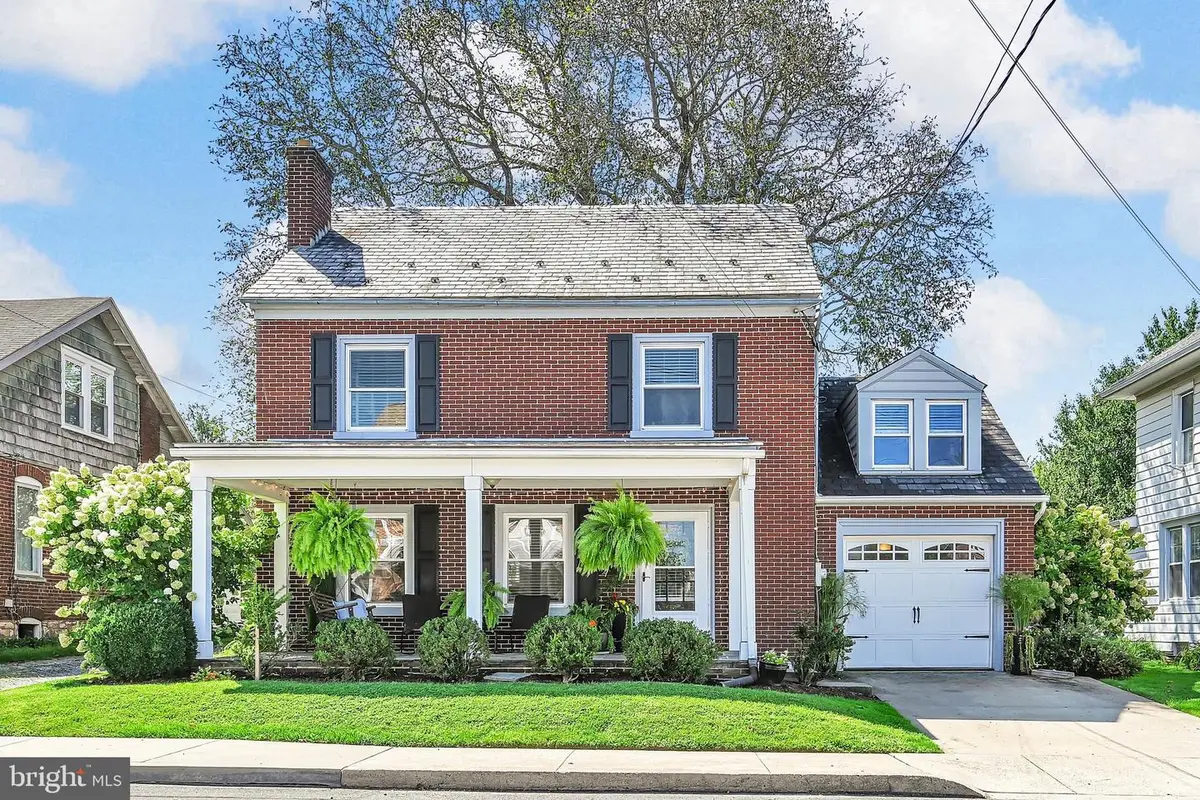 36 N Custer Ave, New Holland, PA 17557 - #1