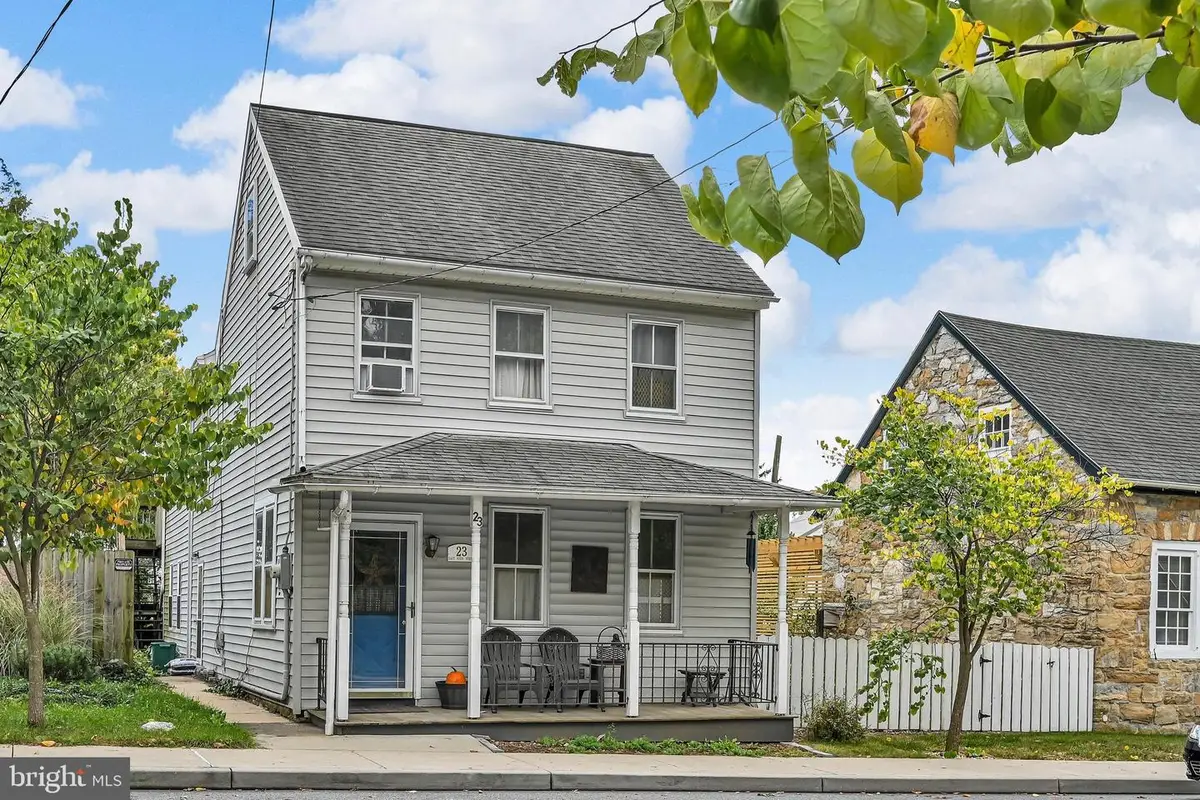 23 E High St, Maytown, PA 17550 - #1