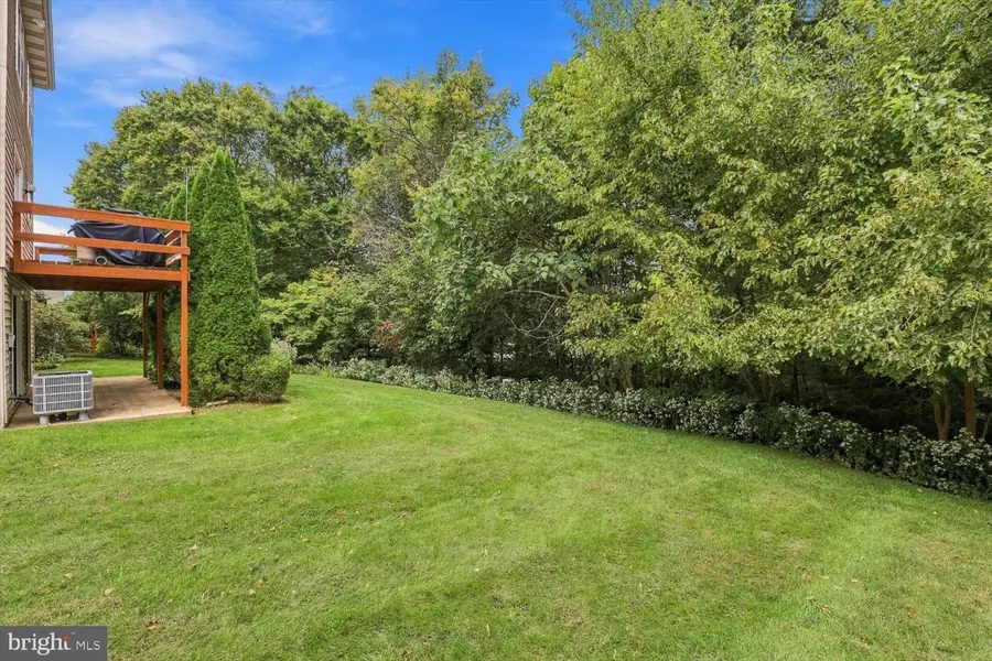150 Treetops Dr, Lancaster, PA 17601 - #2