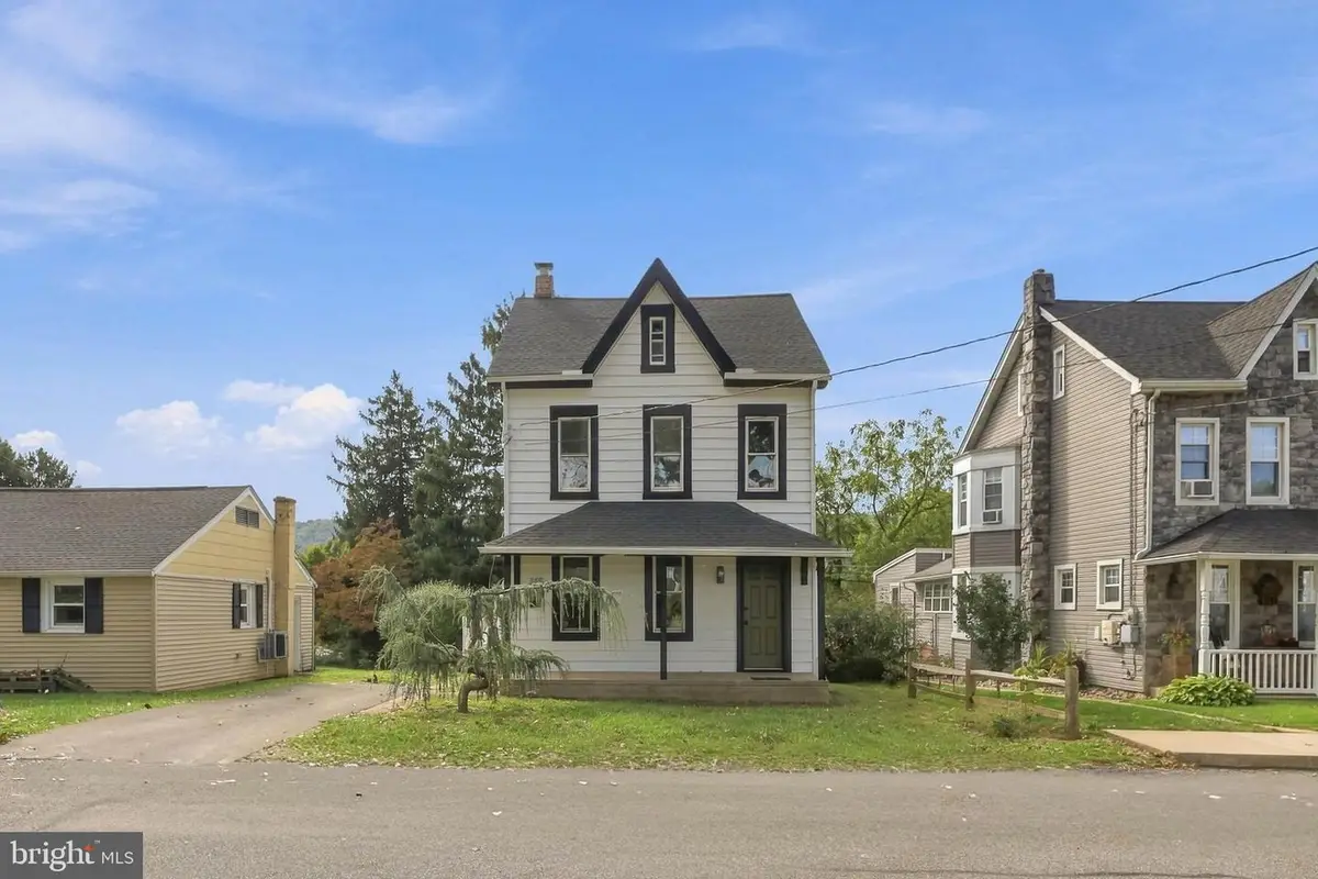 345 E Walnut St, Marietta, PA 17547 - #1