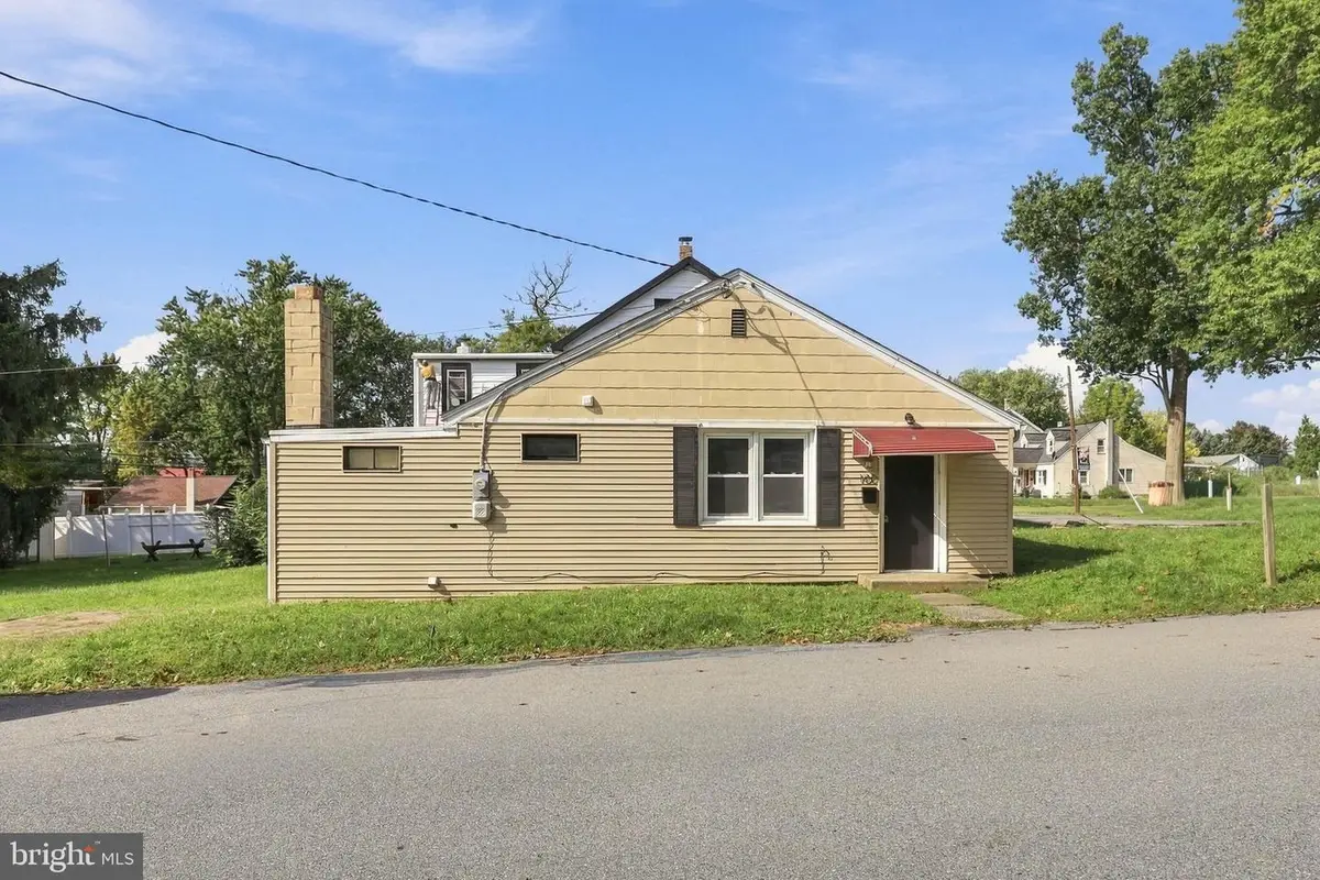 100 N Pine St, Marietta, PA 17547 - #1