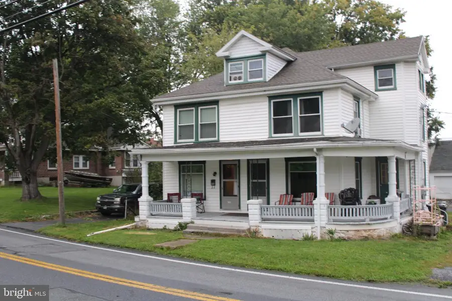 104-106 W Main St, Reinholds, PA 17569 - #2