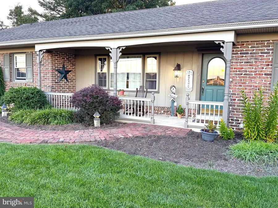1736 Lincoln Gardens Rd, Ephrata, PA 17522 - #3