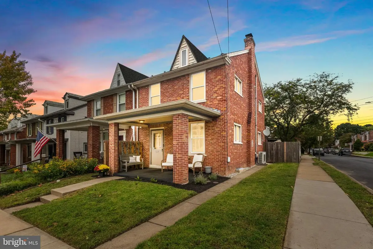 327 N Reservoir St, Lancaster, PA 17602 - #1
