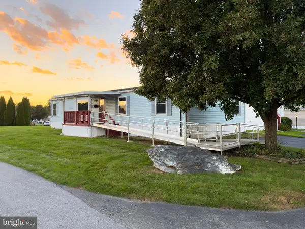 201 Silver Wind Ct N, LANCASTER, PA 17603