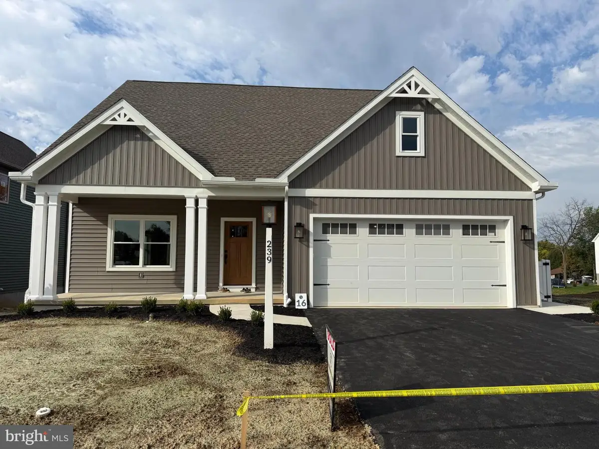 239 Parkside Pl, Lancaster, PA 17602 - #1