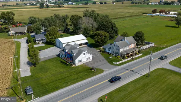 1091 W Main St, NEW HOLLAND, PA 17557