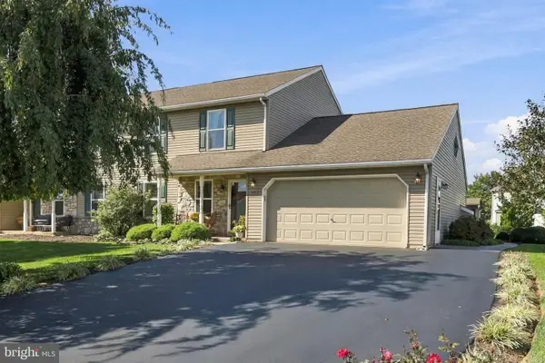 487 Daisy Dr, NEW HOLLAND, PA 17557