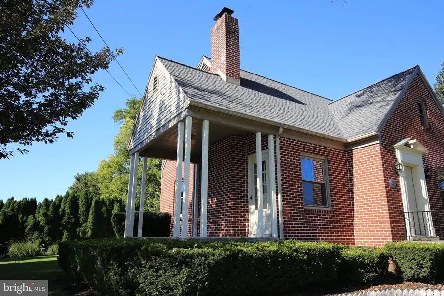 26 N Penn St, Manheim, PA 17545 - #2