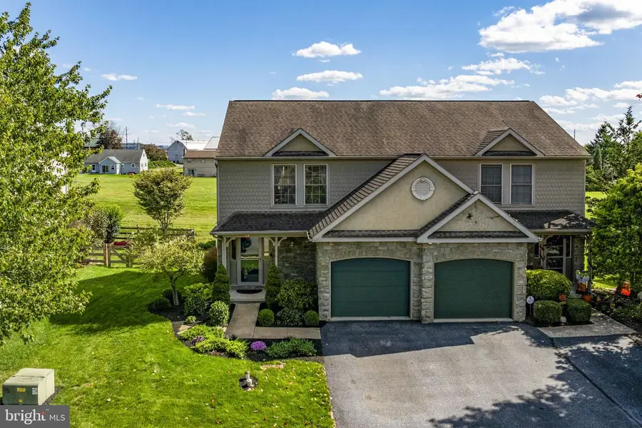 124 Talon Dr, Ephrata, PA 17522 - #2