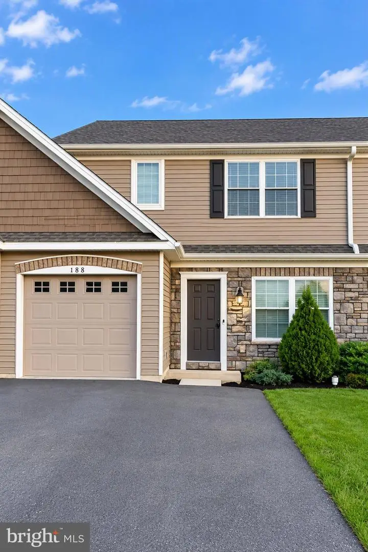 188 Randolph Dr, Elizabethtown, PA 17022 - #1