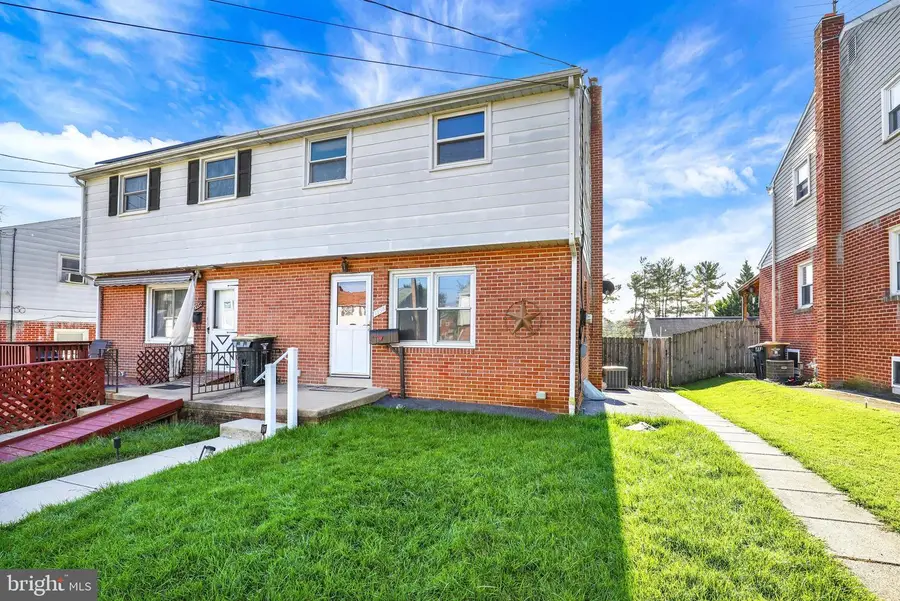 1354 Calvert Ln, Lancaster, PA 17603 - #3