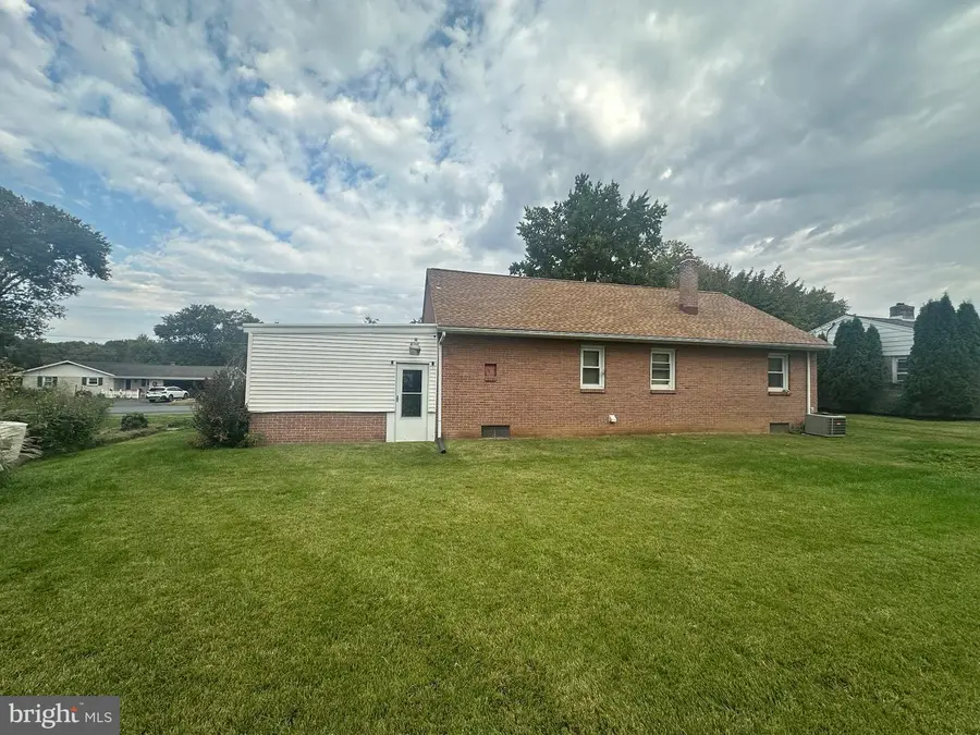 508 E Hummelstown St, Elizabethtown, PA 17022 - #3